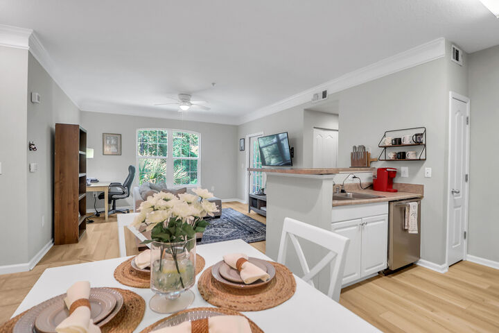 Property Photo: 1300 Park West Boulevard # 512 SC 29466