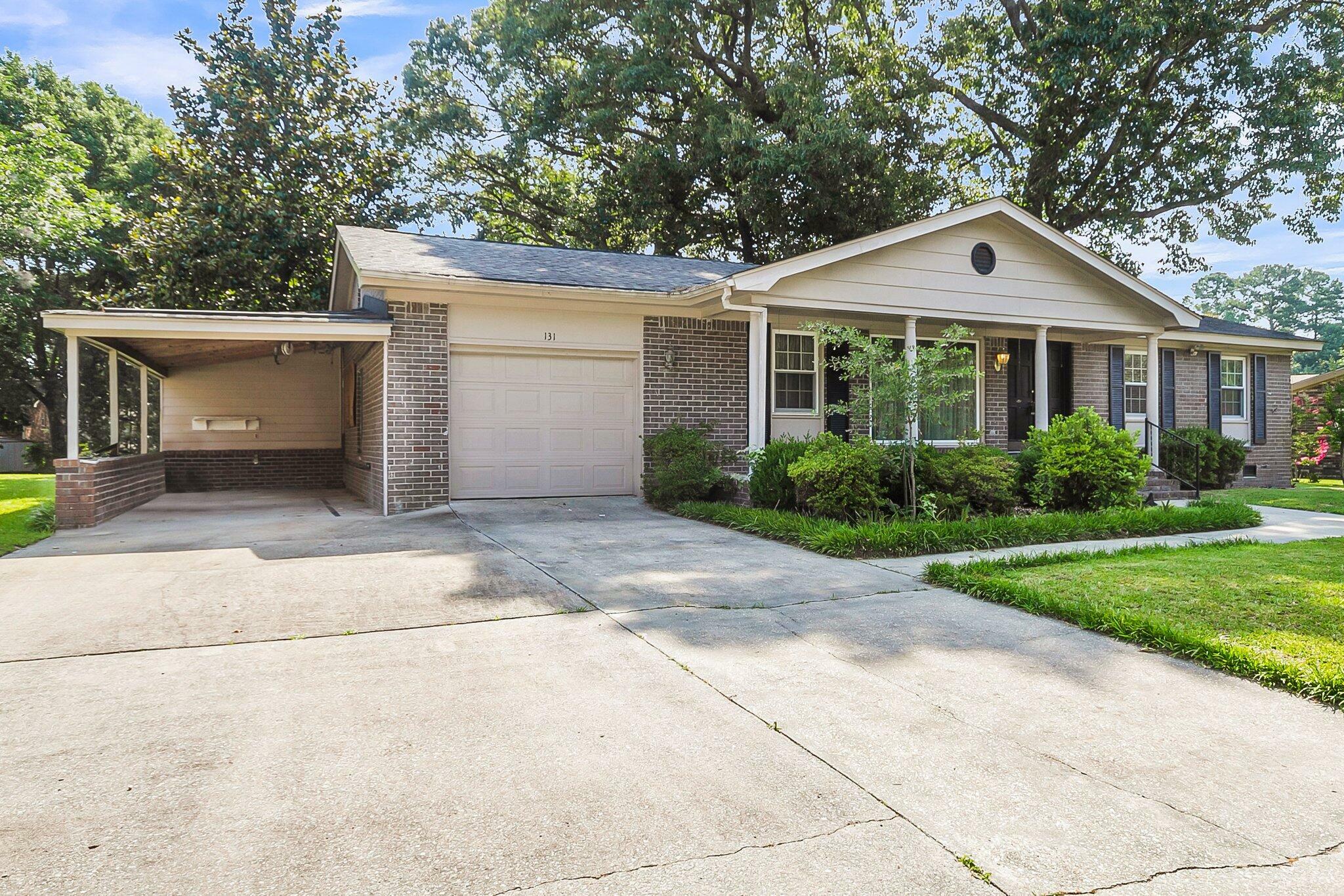 Property Photo:  131 Wedgewood Circle  SC 29445 