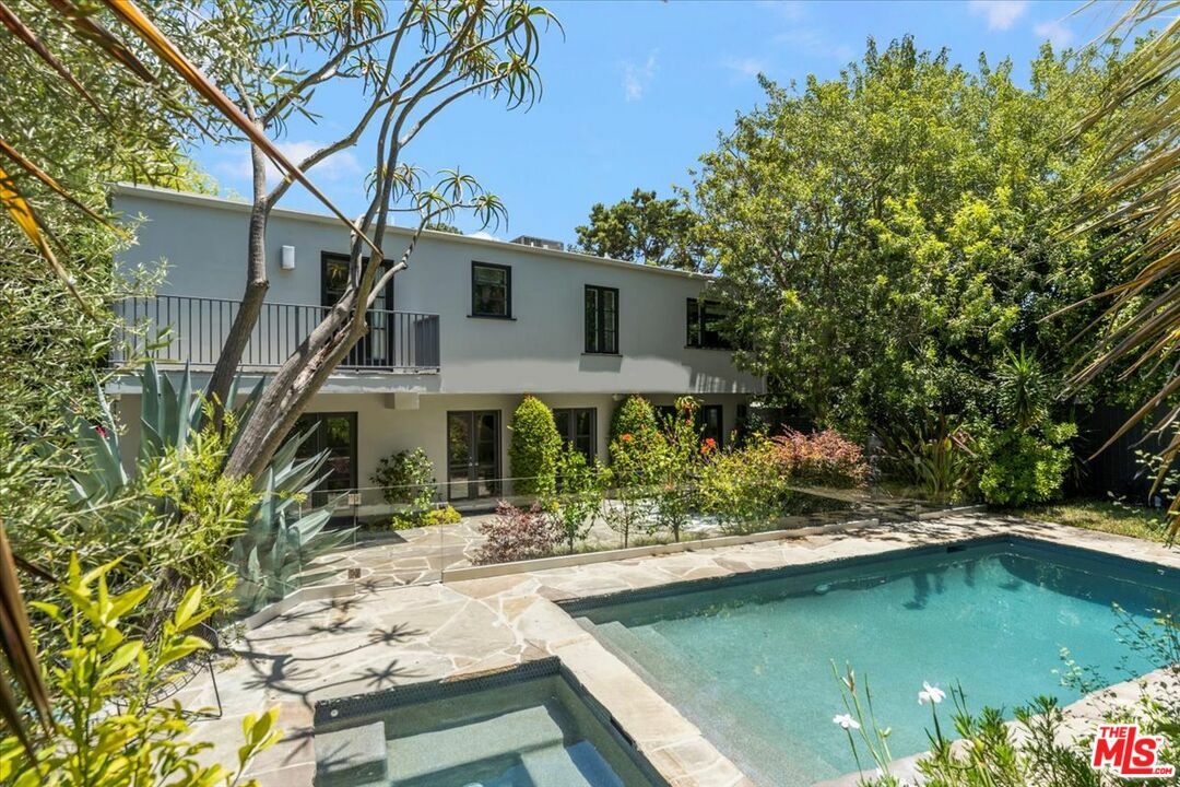 Property Photo: 3055 Nichols Canyon Rd CA 90046