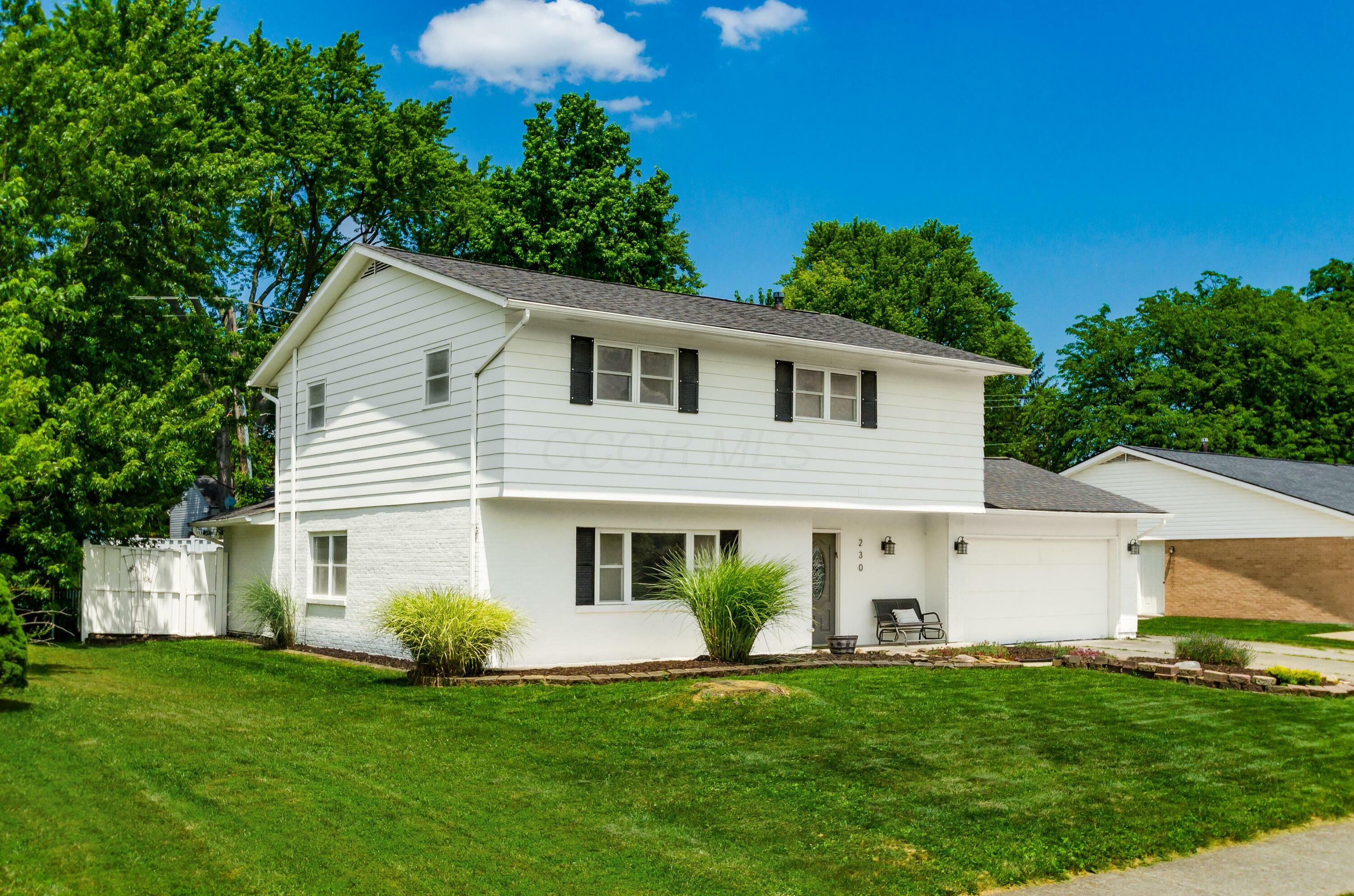 Property Photo: 230 Barcelona Avenue OH 43081