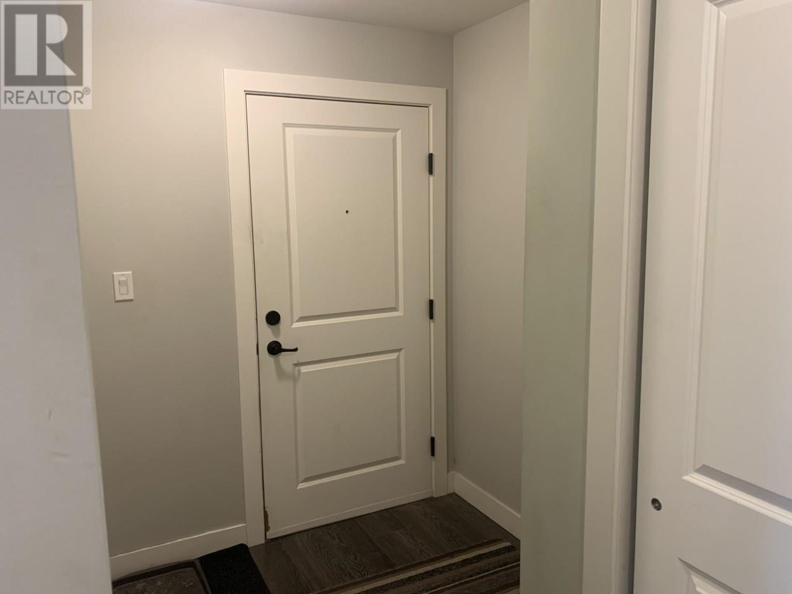 Property Photo: 5170 Dallas Drive 219 BC V2C 0C7