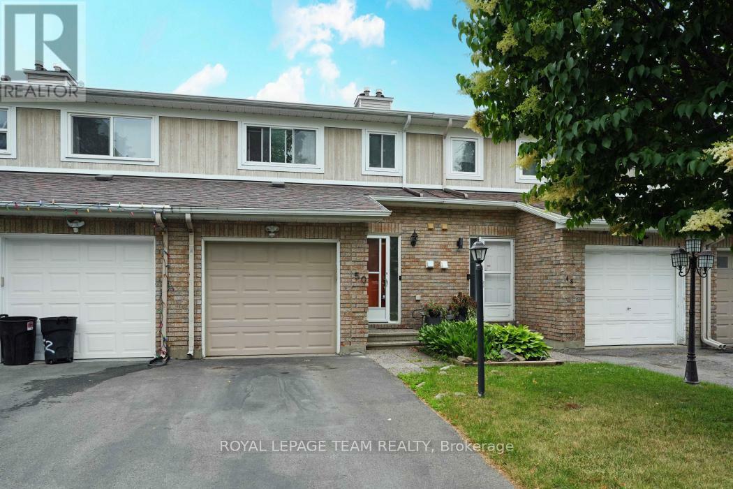 50 Hummingbird Crescent North  Ottawa ON K2J 3A4 photo