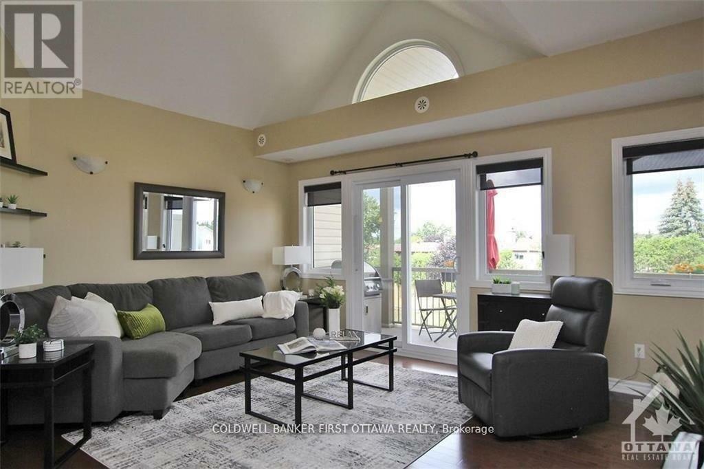 Property Photo: 137 Harthill Way E ON K2J 5V1