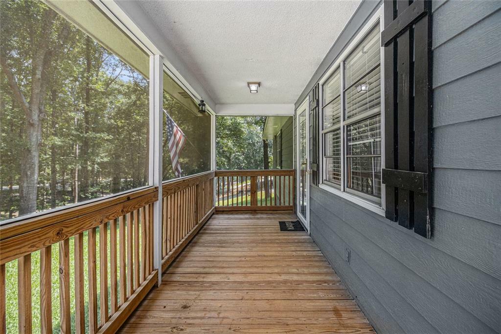 Property Photo: 7002 Spout Springs Road Road GA 30542