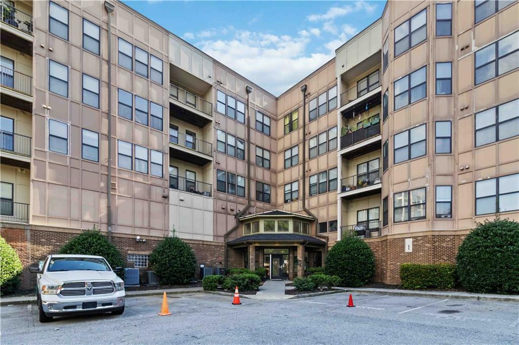 Property Photo:  898 Oak Street SW 1402  GA 30310 