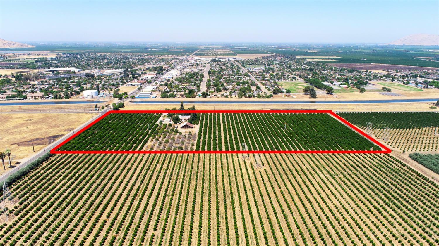 Property Photo: 7390 S Hills Valley Road CA 93646