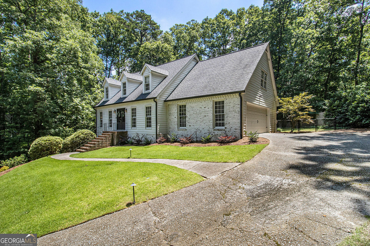 Property Photo: 186 Fernleaf Lane Lane GA 30068