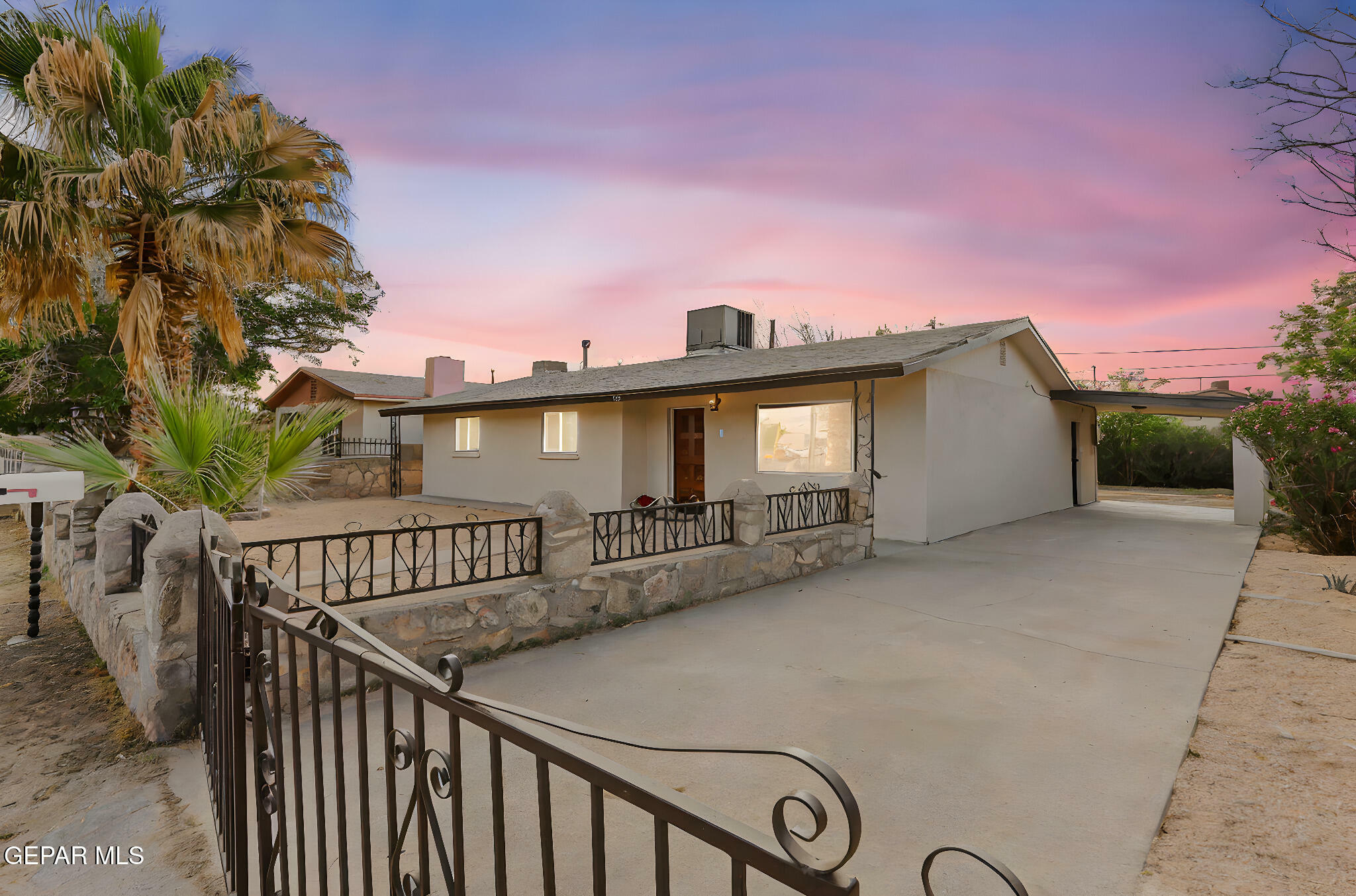 Property Photo:  125 N Nevarez Road  TX 79927 