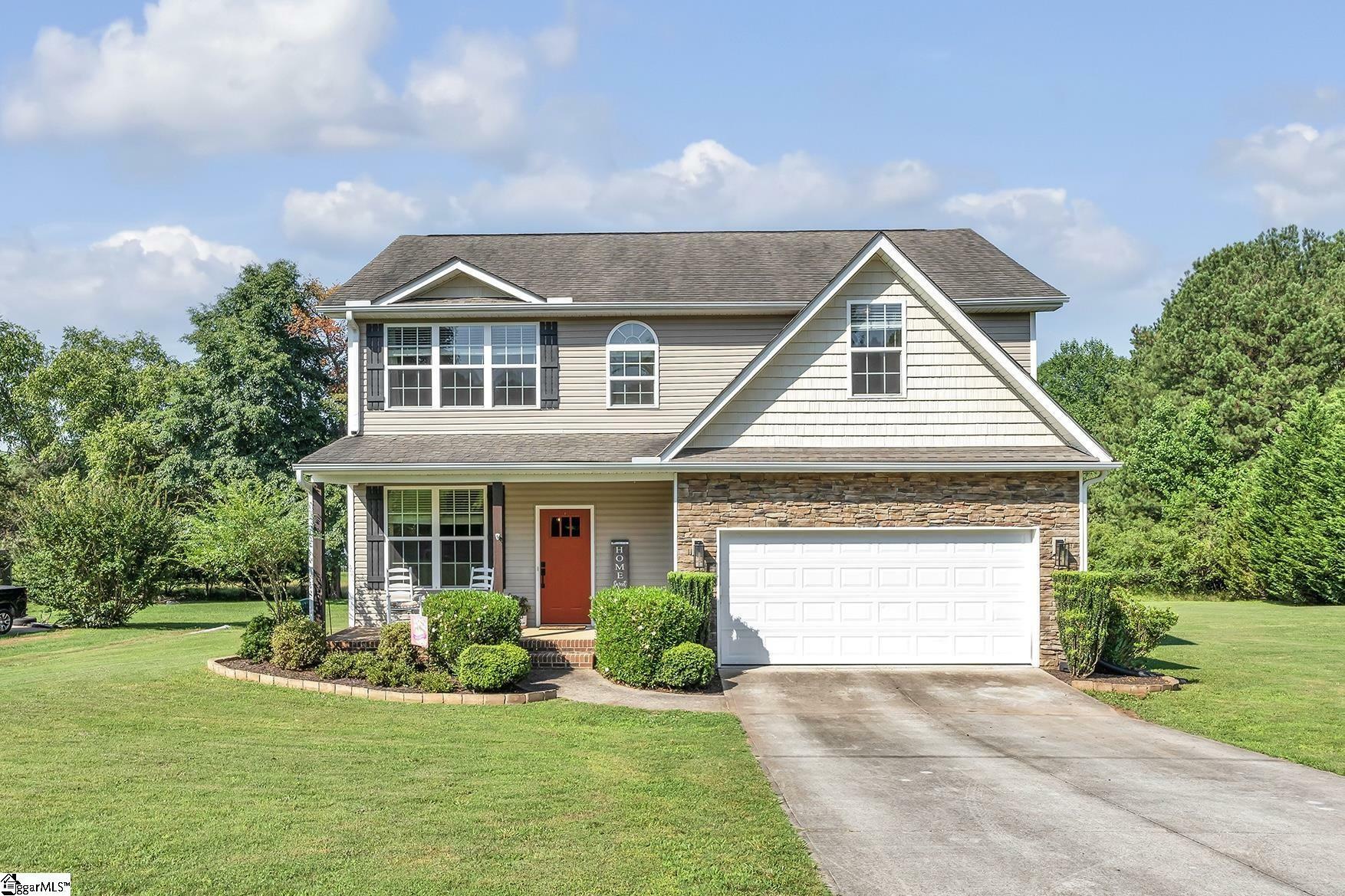 Property Photo: 221 Saddlebrook Avenue SC 29671
