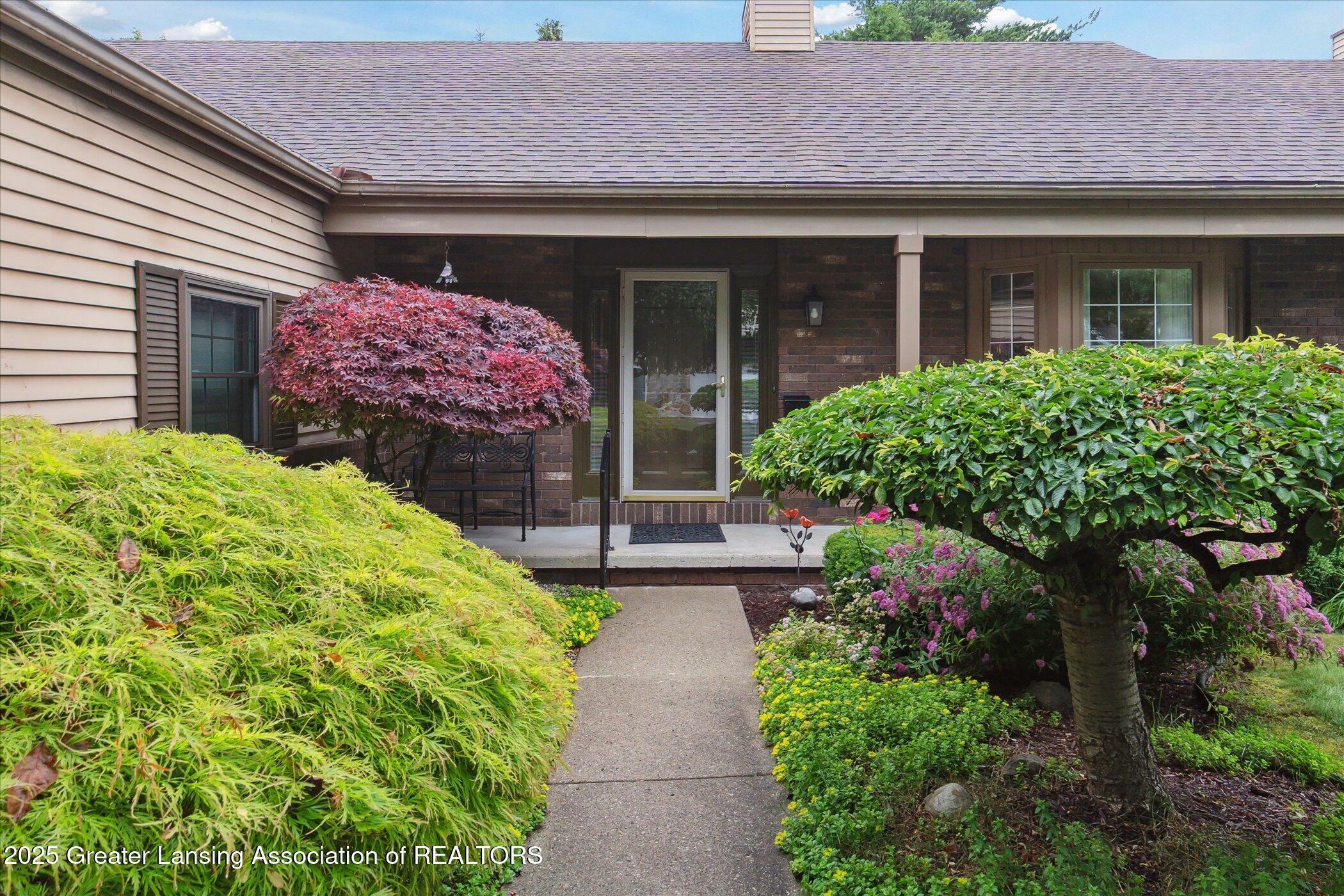 Property Photo:  1523 Winchell Court  MI 48823 