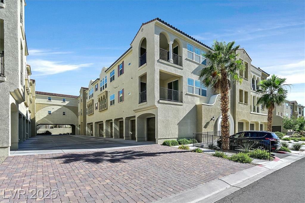 Property Photo: 2555 Hampton Road 4306 NV 89052