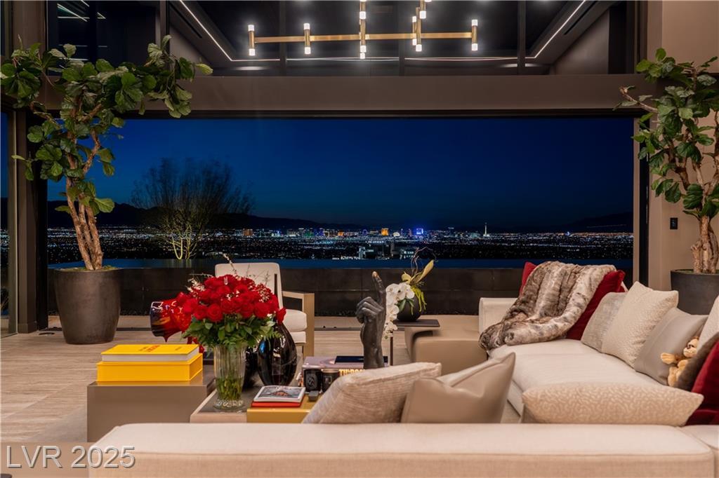 Property Photo: 720 Dragon Peak Drive NV 89012