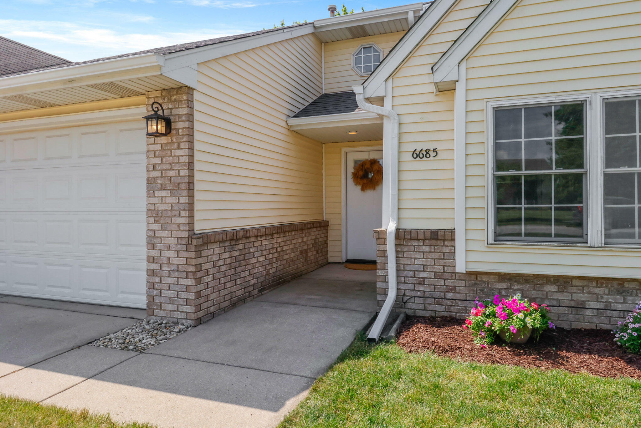 Property Photo:  6685 W 158th Place  IN 46356 