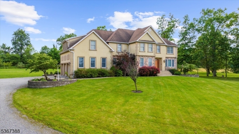 Property Photo: 3 Stanbury Ln NJ 08825