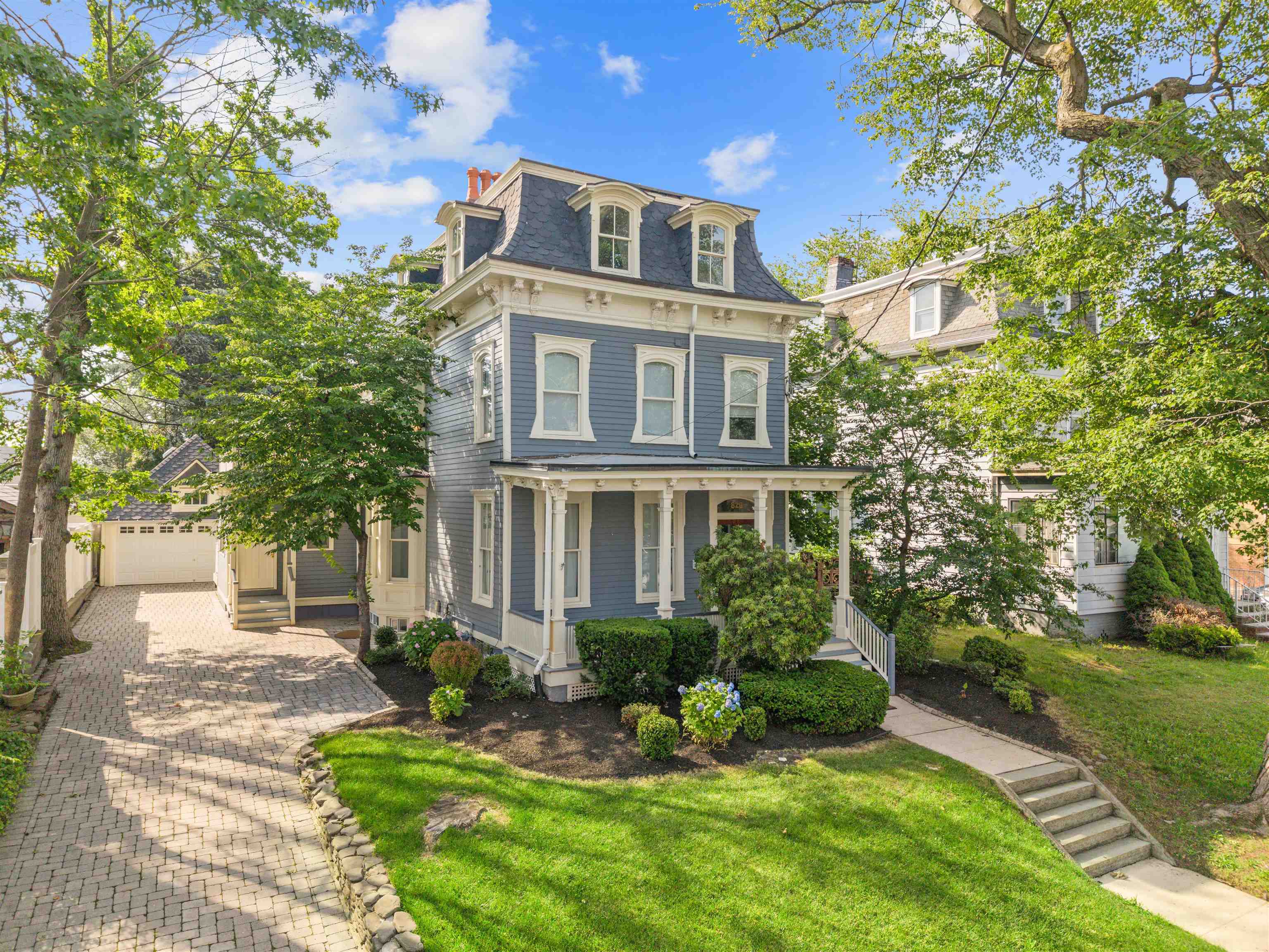 Property Photo: 829 Avenue C NJ 07002