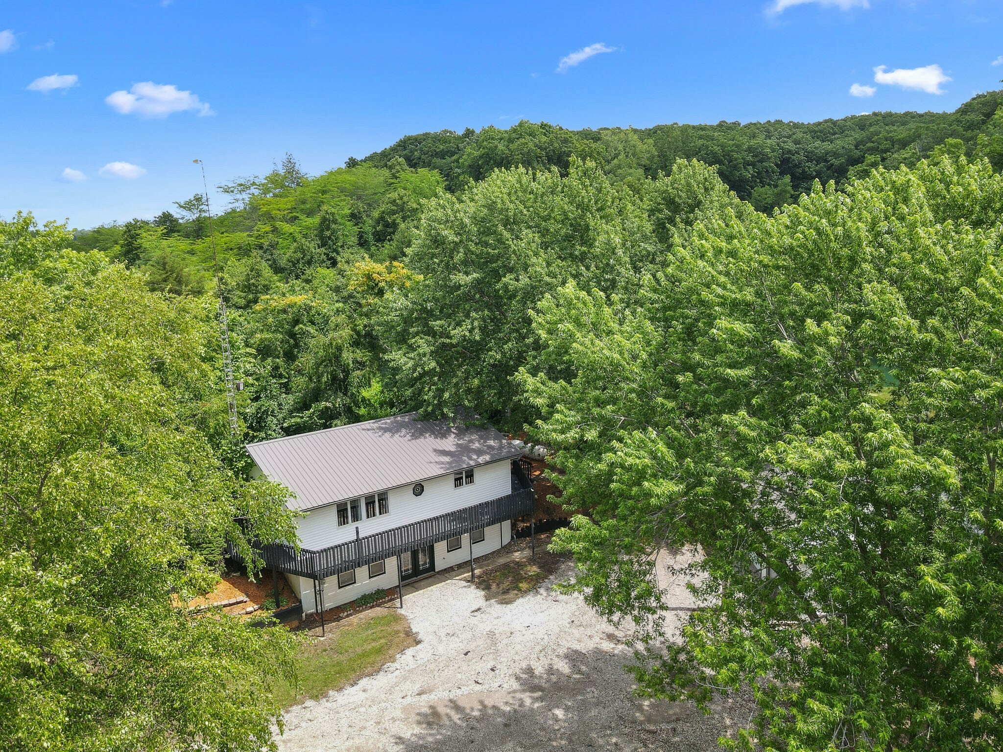 Property Photo: 29888 Hwy J3t Highway IA 52594