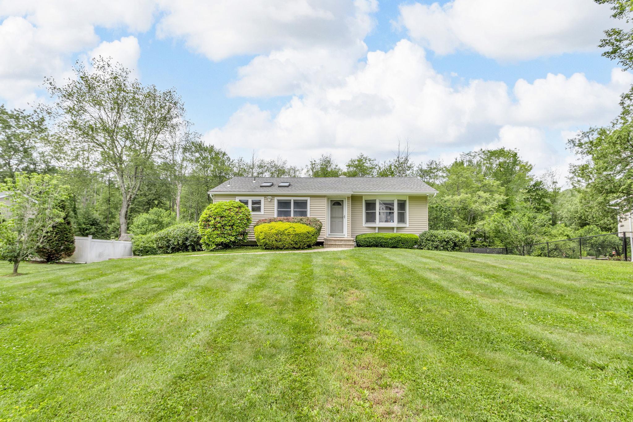 3481 Curry Street  Yorktown Heights NY 10598 photo