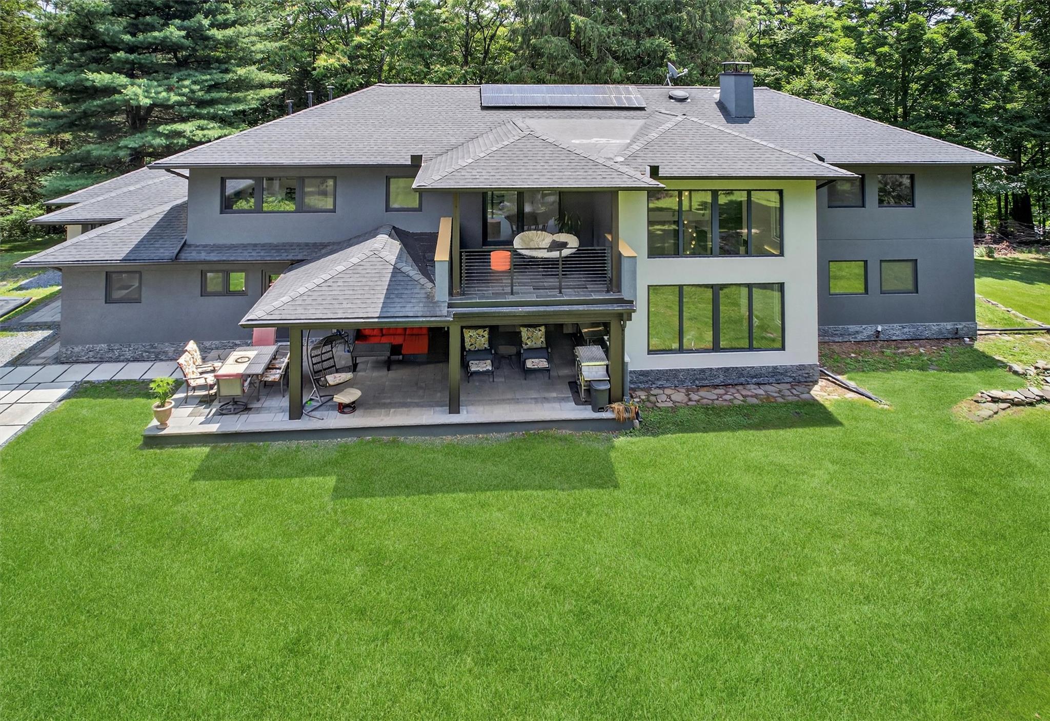 Property Photo:  41 Sand Hill Lane  NY 10921 