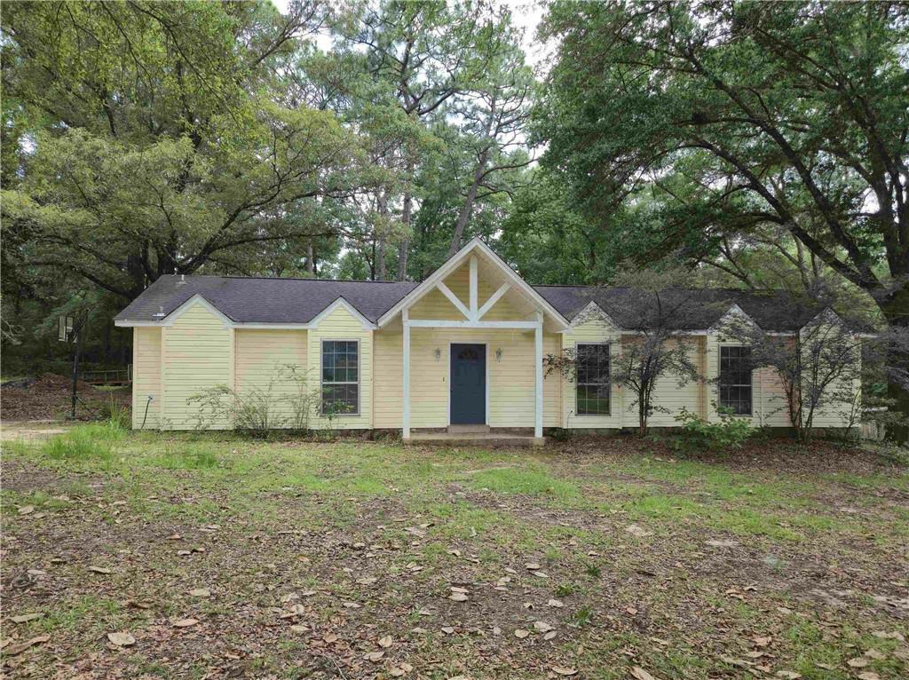 Property Photo: 3650 Creek Drive AL 36619
