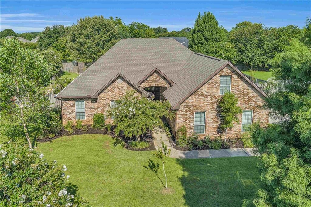 Property Photo:  803 Summer Lake Street  AL 36532 