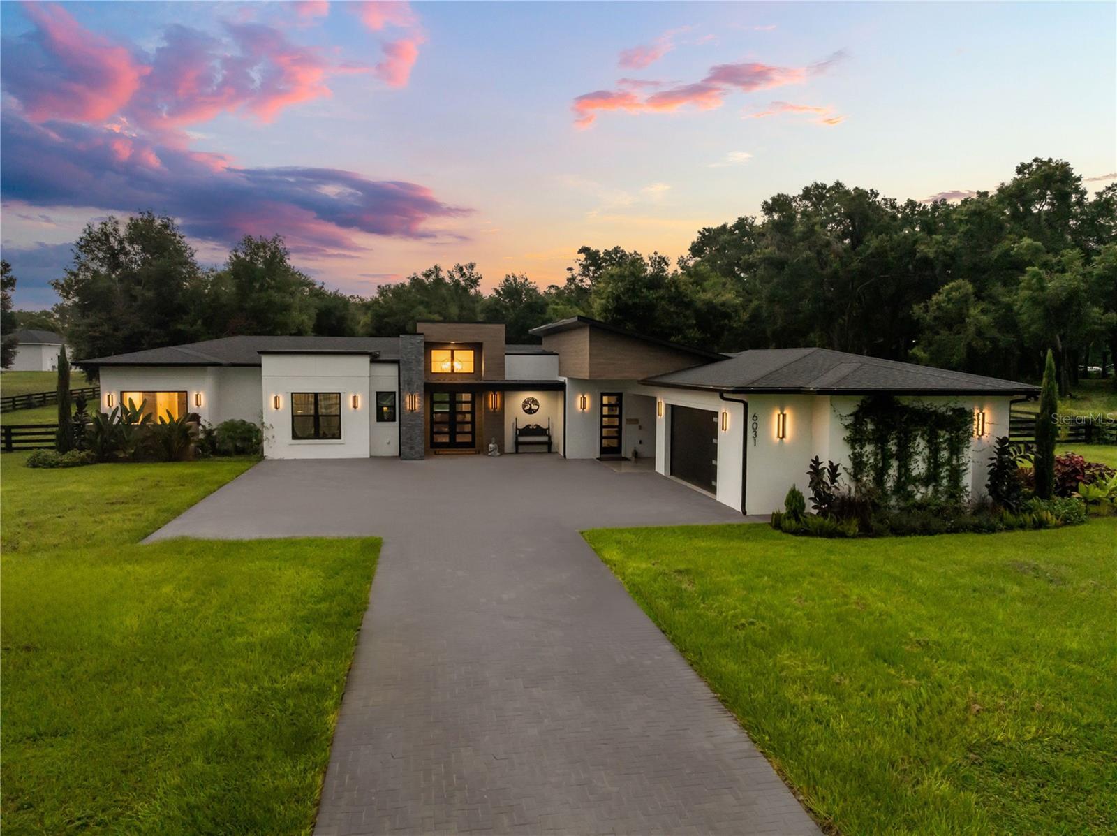 6031 Dora Dr  Mount Dora FL 32757 photo