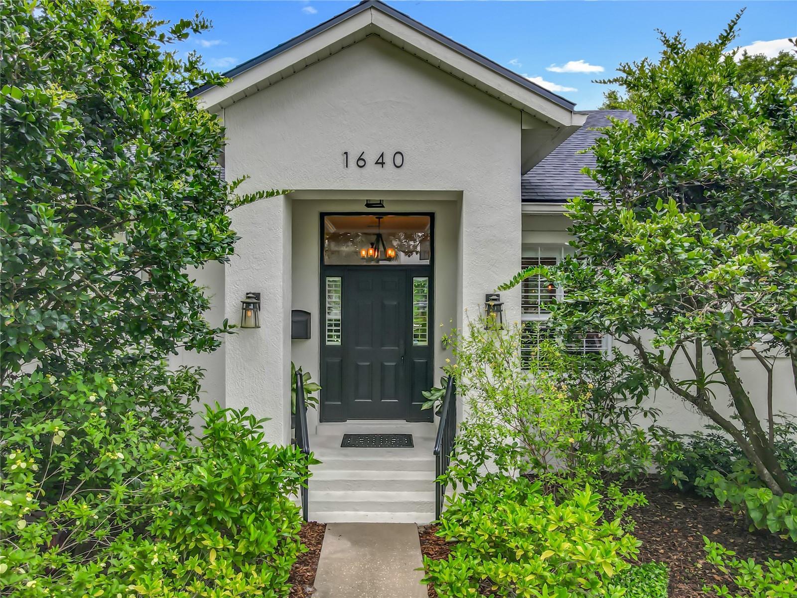 Property Photo: 1640 Mayfield Avenue FL 32789