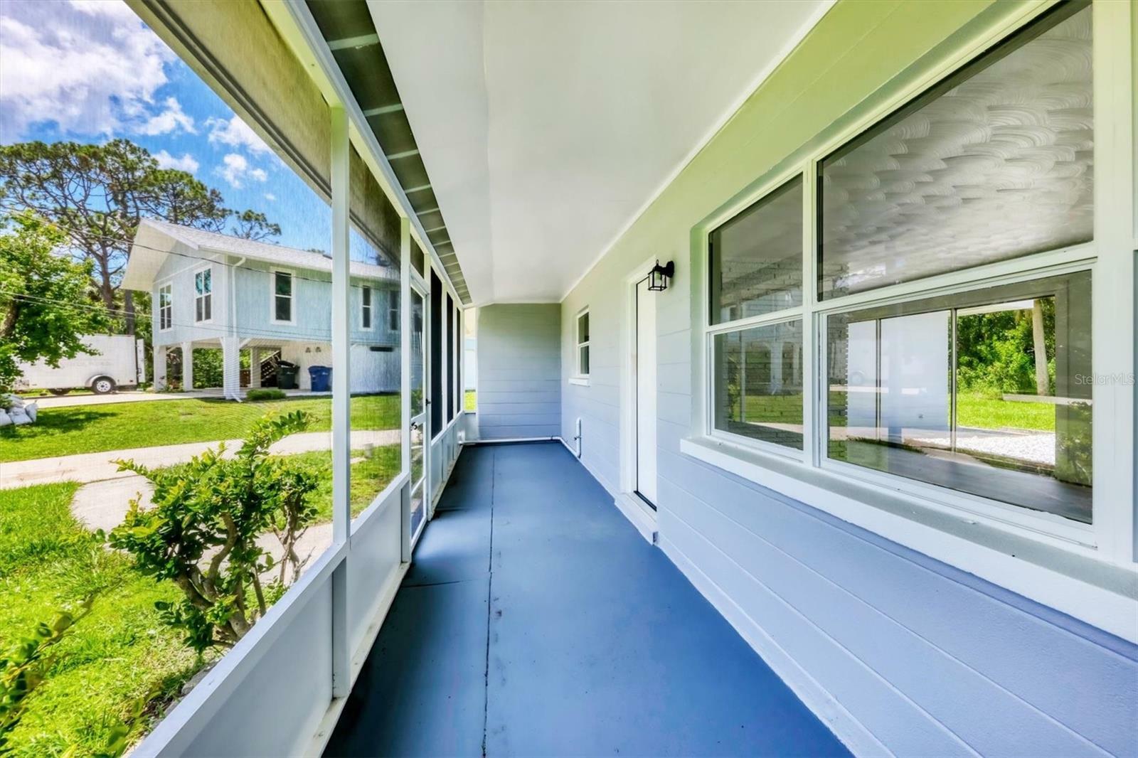 Property Photo: 116 Myakka Drive FL 34293