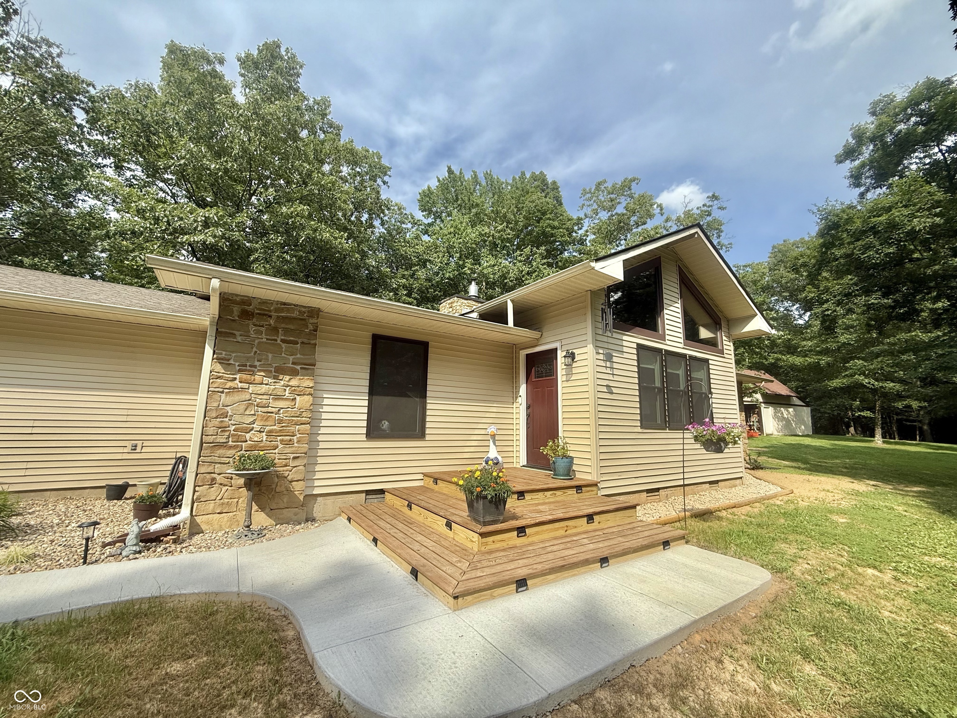 Property Photo:  11555 N Co Rd 400 W  IN 47274 