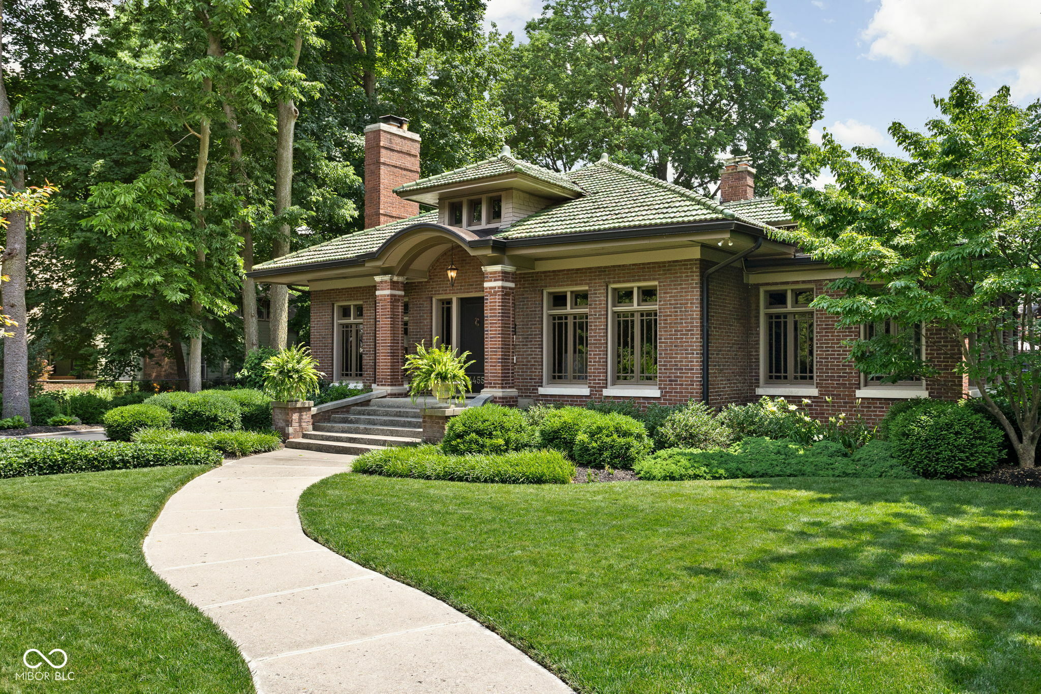 Property Photo: 4455 Broadway Street IN 46205