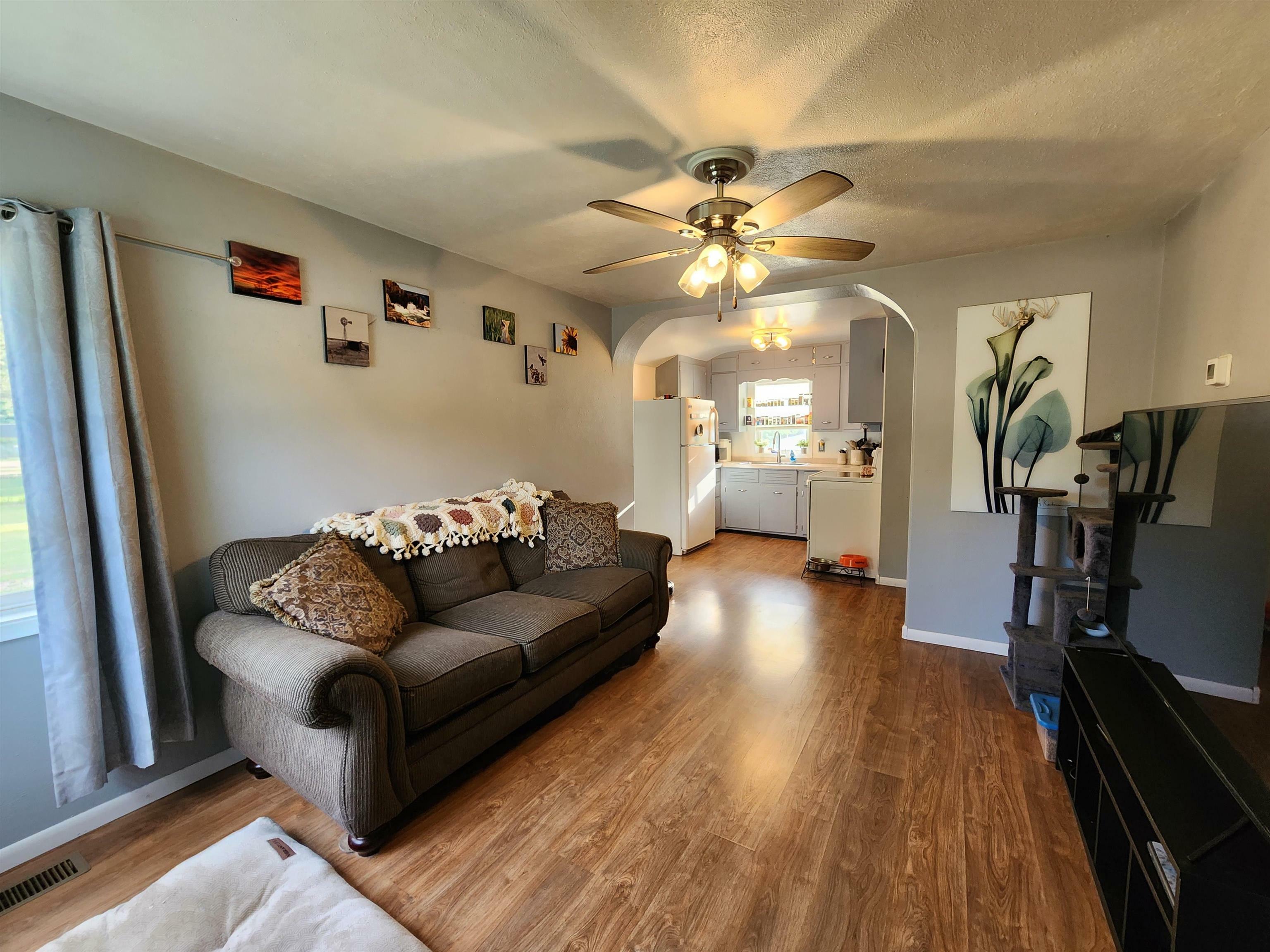 Property Photo: 918 37th St SE ND 58701