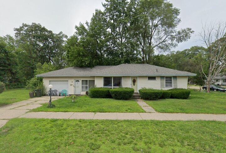 1255 Creston Street  Muskegon MI 49442 photo