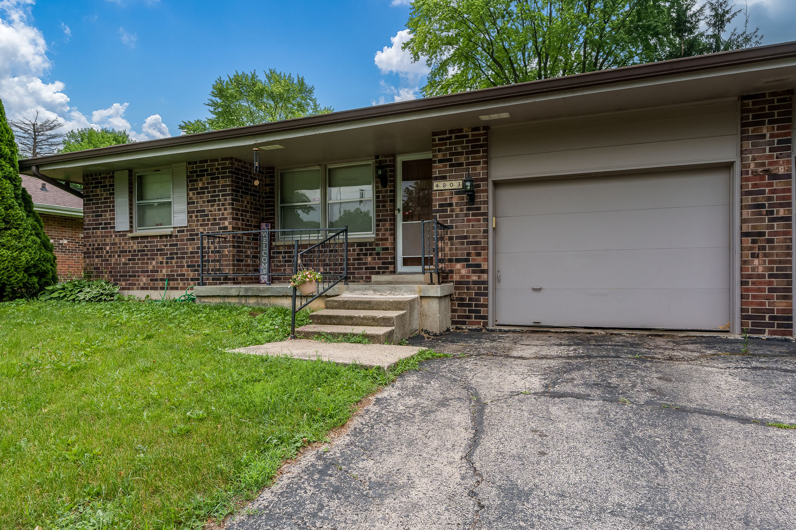 Property Photo: 4801 Javelin Drive IL 61108