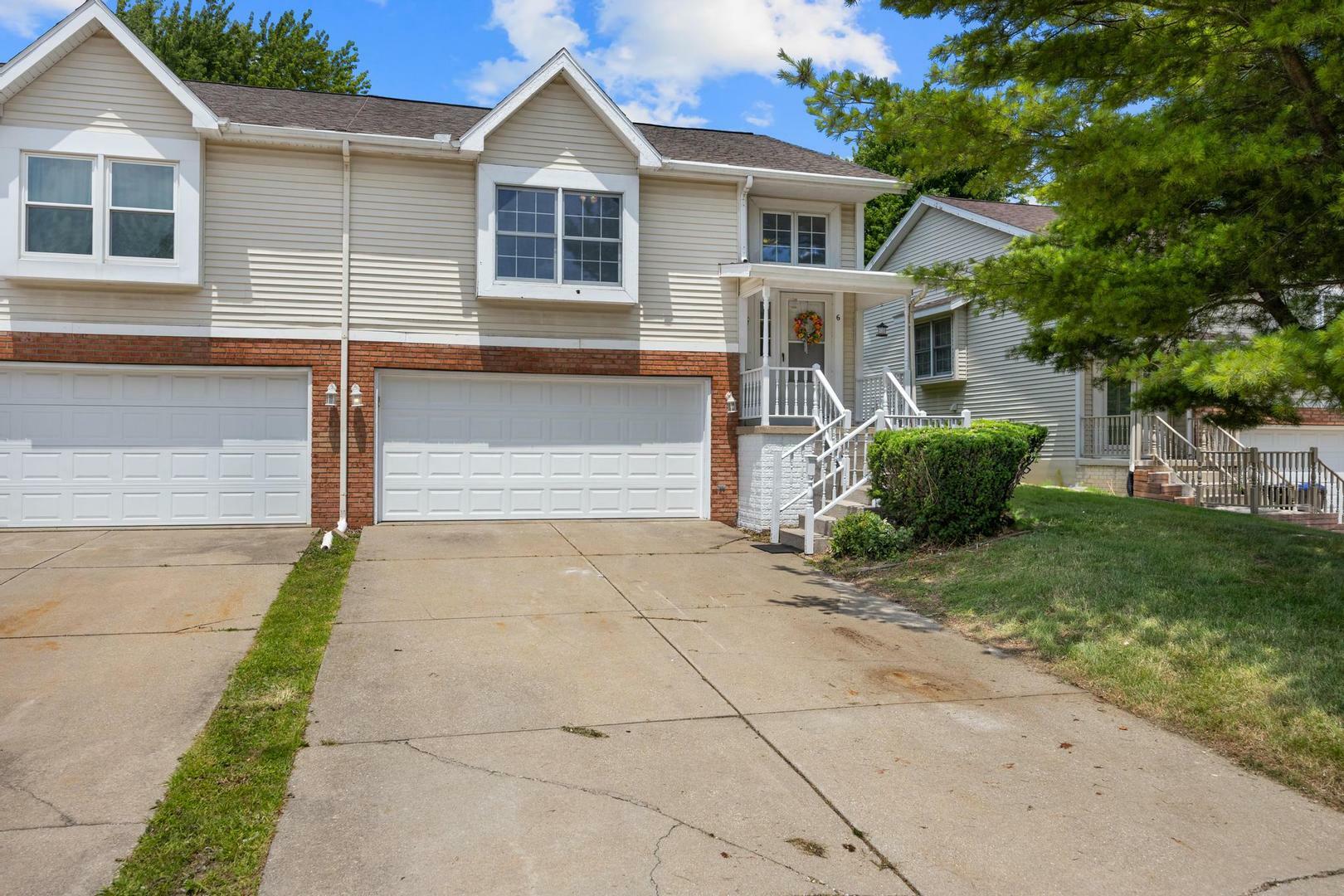 6 Shire Court 0  Bloomington IL 61701 photo