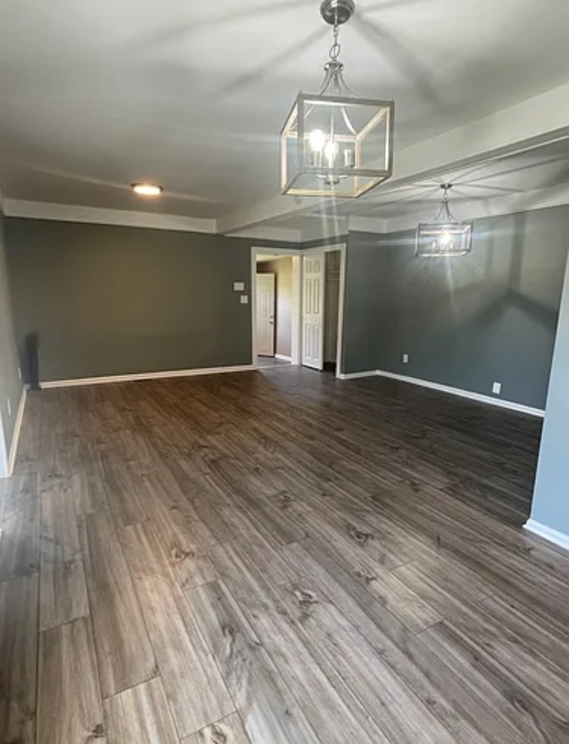 Property Photo:  1S217 Valley Road  IL 60148 