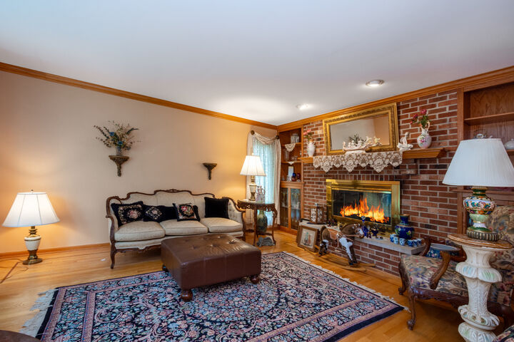 Property Photo:  25047 W Palmer Court  IL 60002 