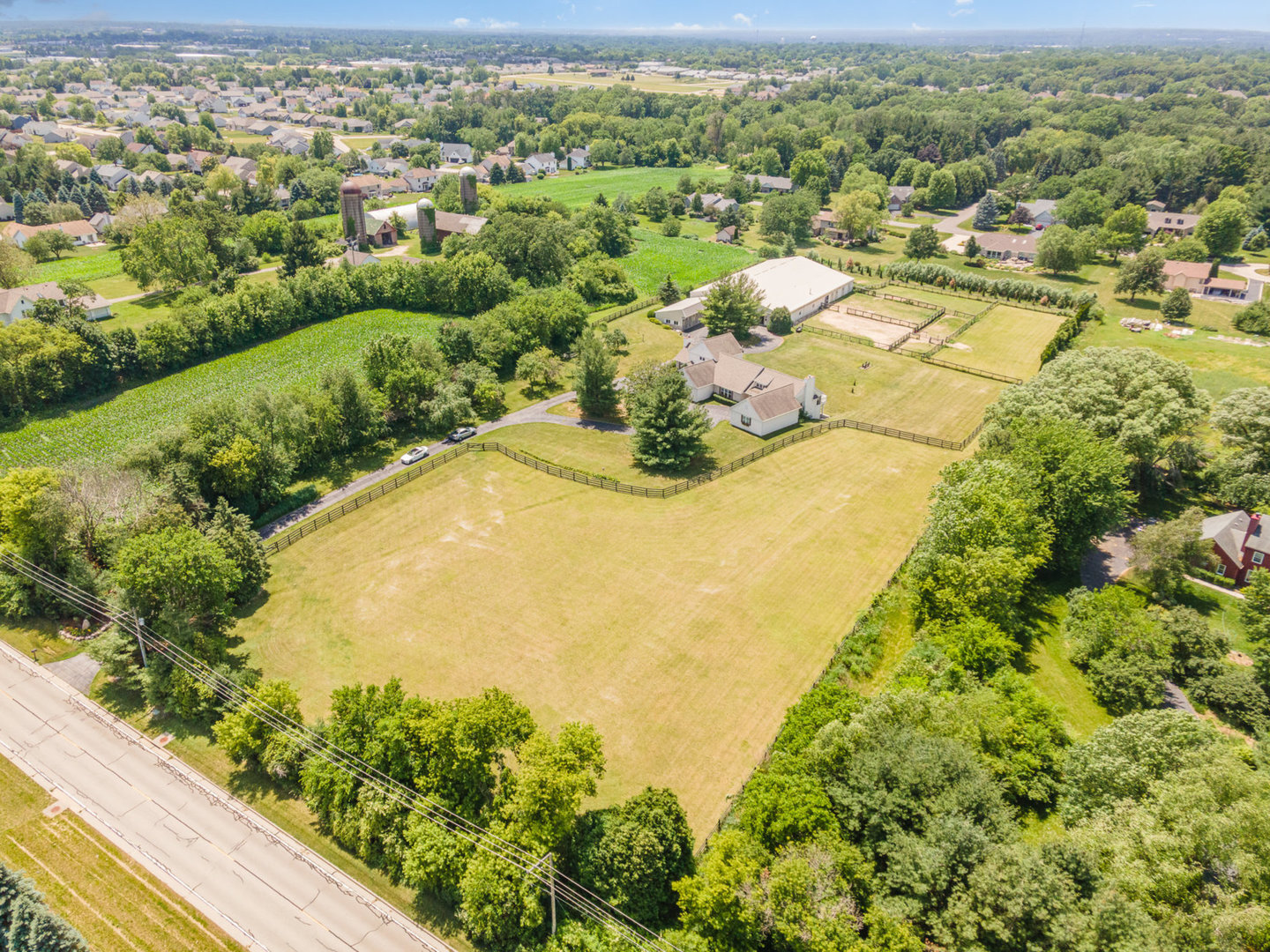Property Photo: 5284 Harvey Road IL 61011
