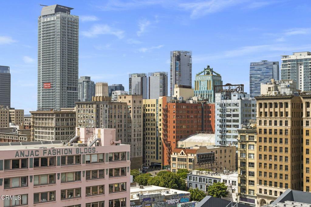 Property Photo: 746 S Los Angeles Street 1001 CA 90014