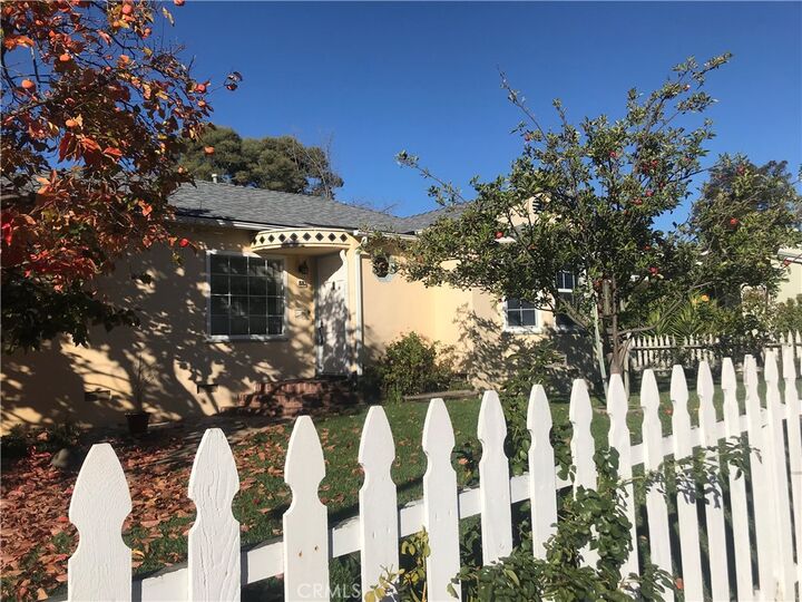 Property Photo:  551 Hathway Avenue  CA 93405