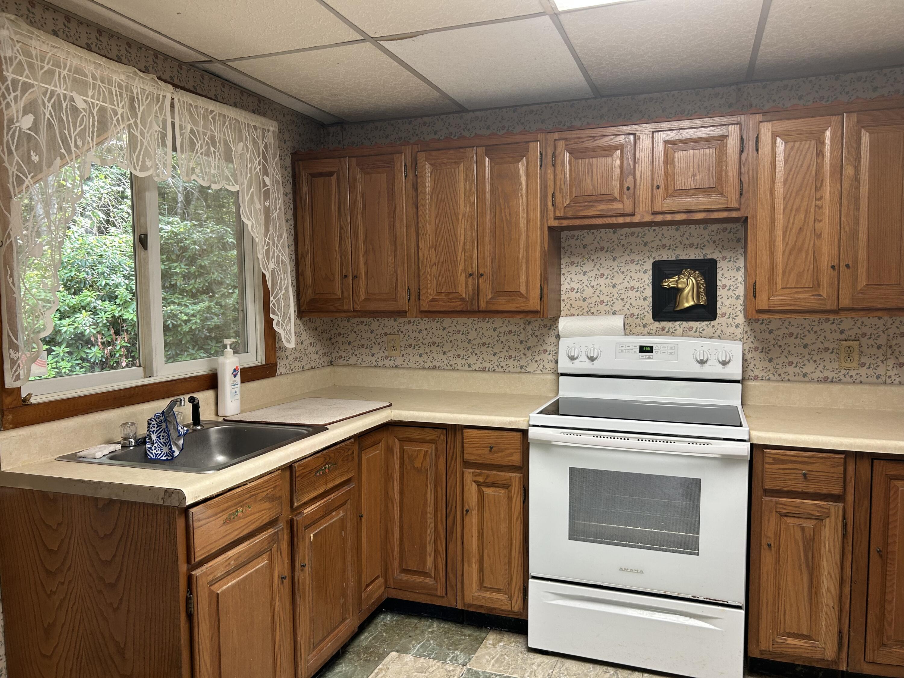 Property Photo: 271 Pownal Road ME 04210