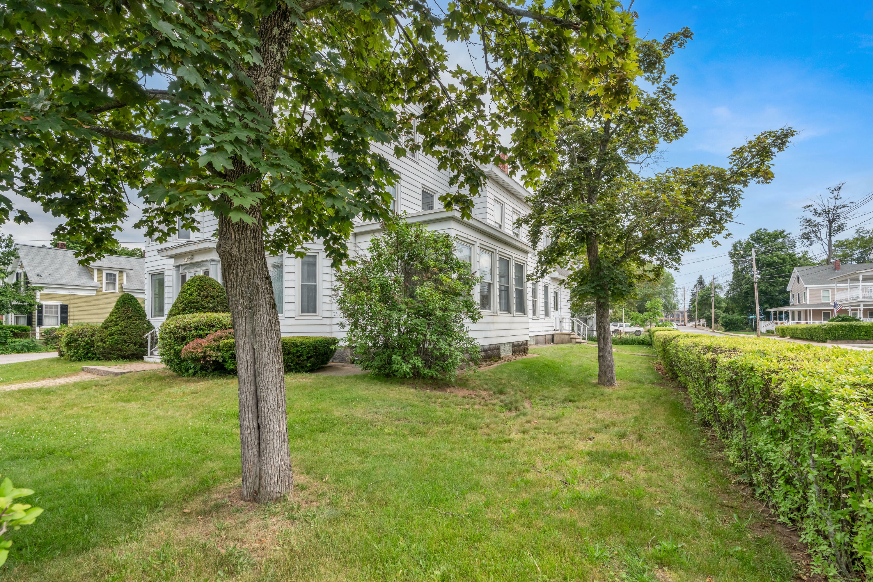 Property Photo: 40 School Street ME 04073