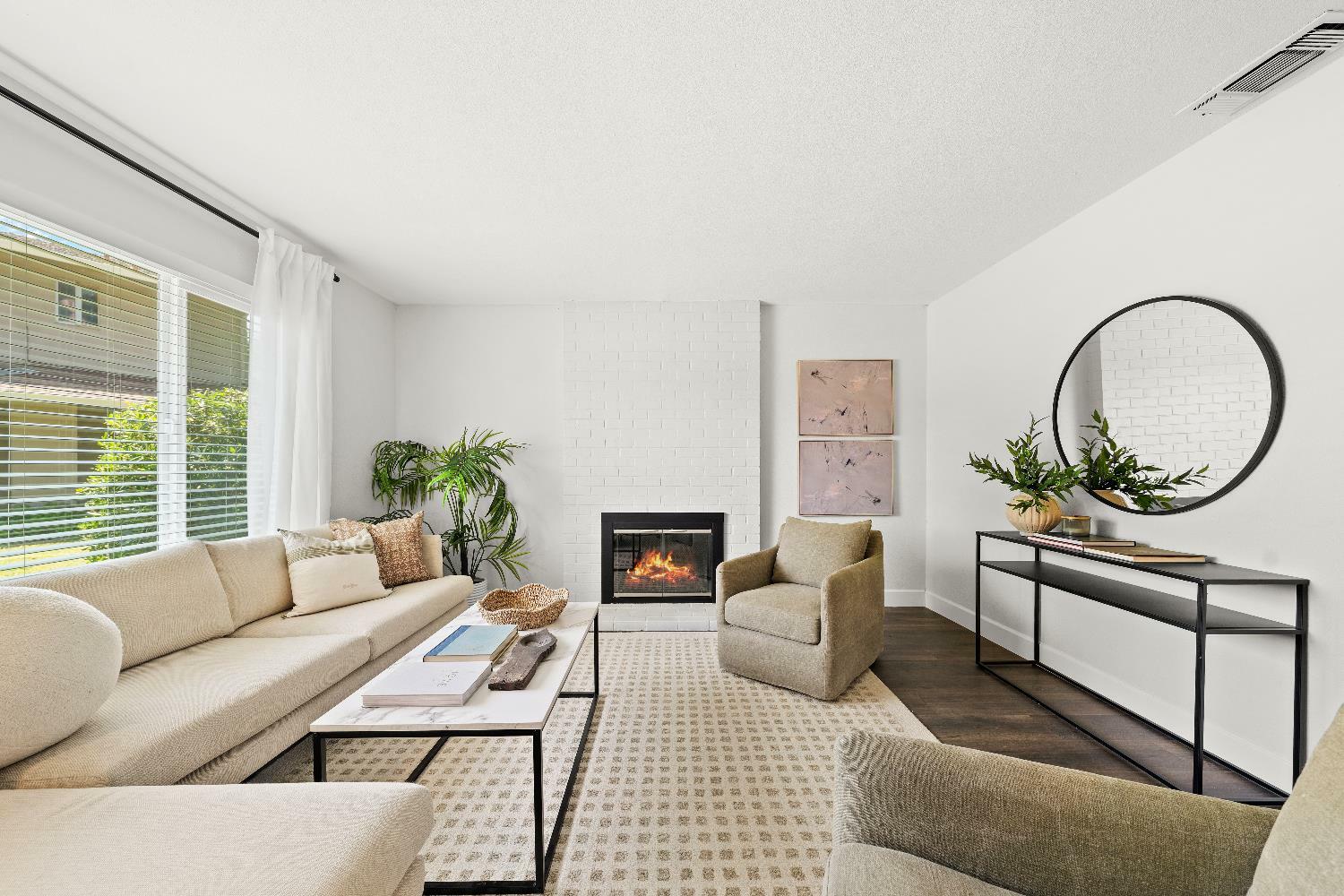 Property Photo: 9037 Thilow Drive CA 95826