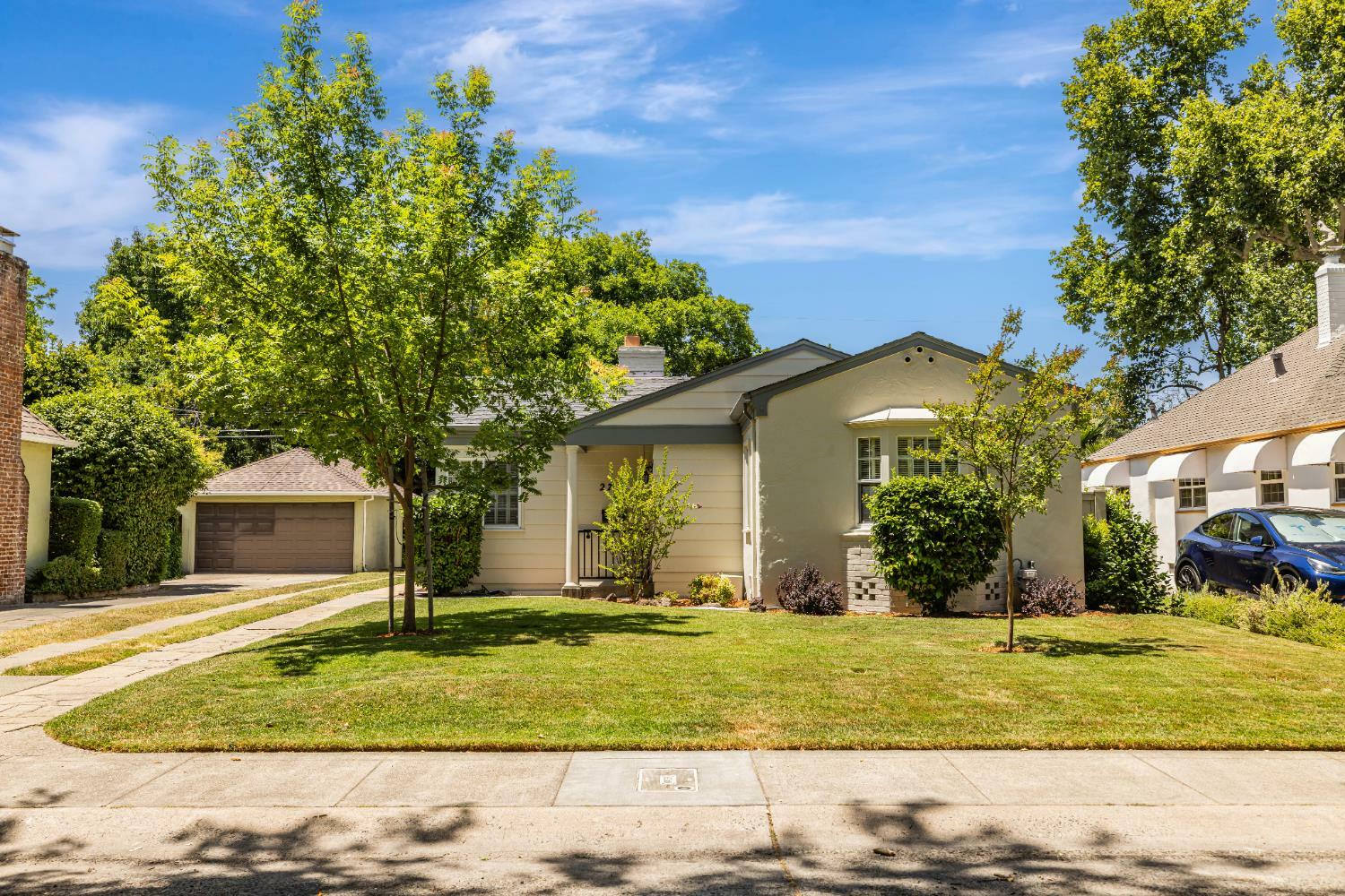 Property Photo: 2748 14th Street CA 95818