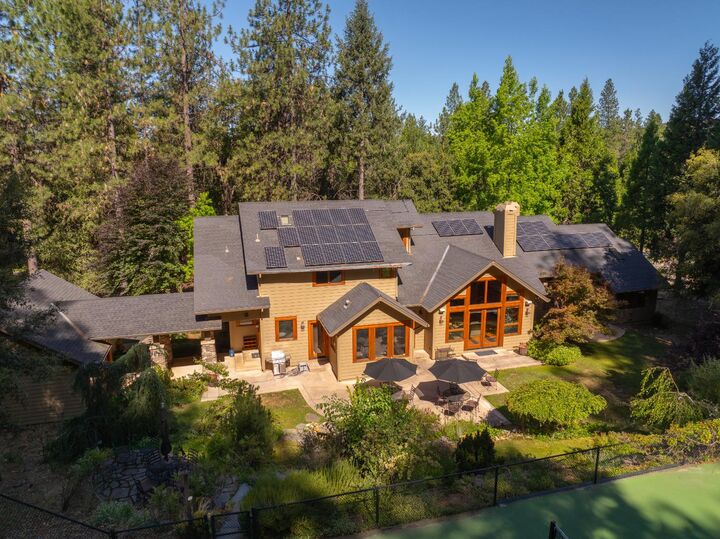 Property Photo:  10952 Northcote Place  CA 95959 
