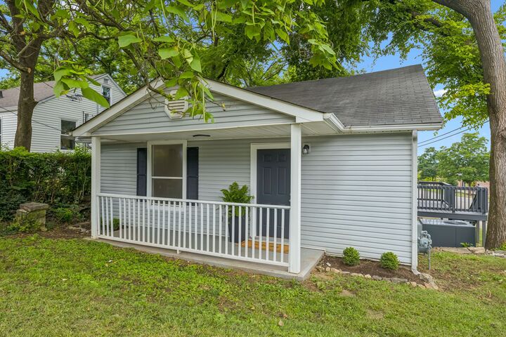 Property Photo:  315 37th Ave N  TN 37209 