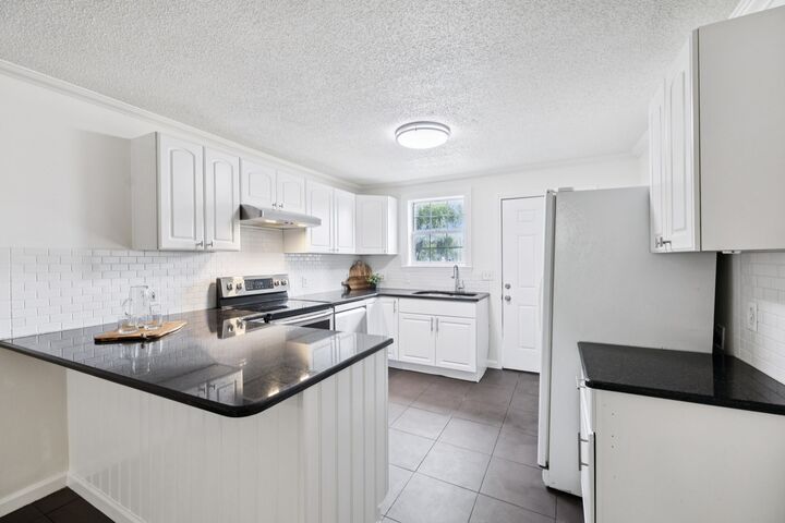 Property Photo:  315 37th Ave N  TN 37209 