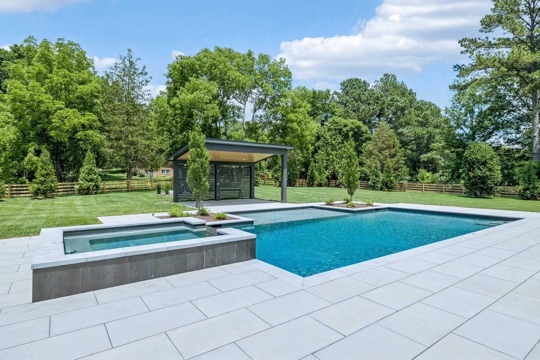 5940 Robert E Lee Dr  Nashville TN 37215 photo