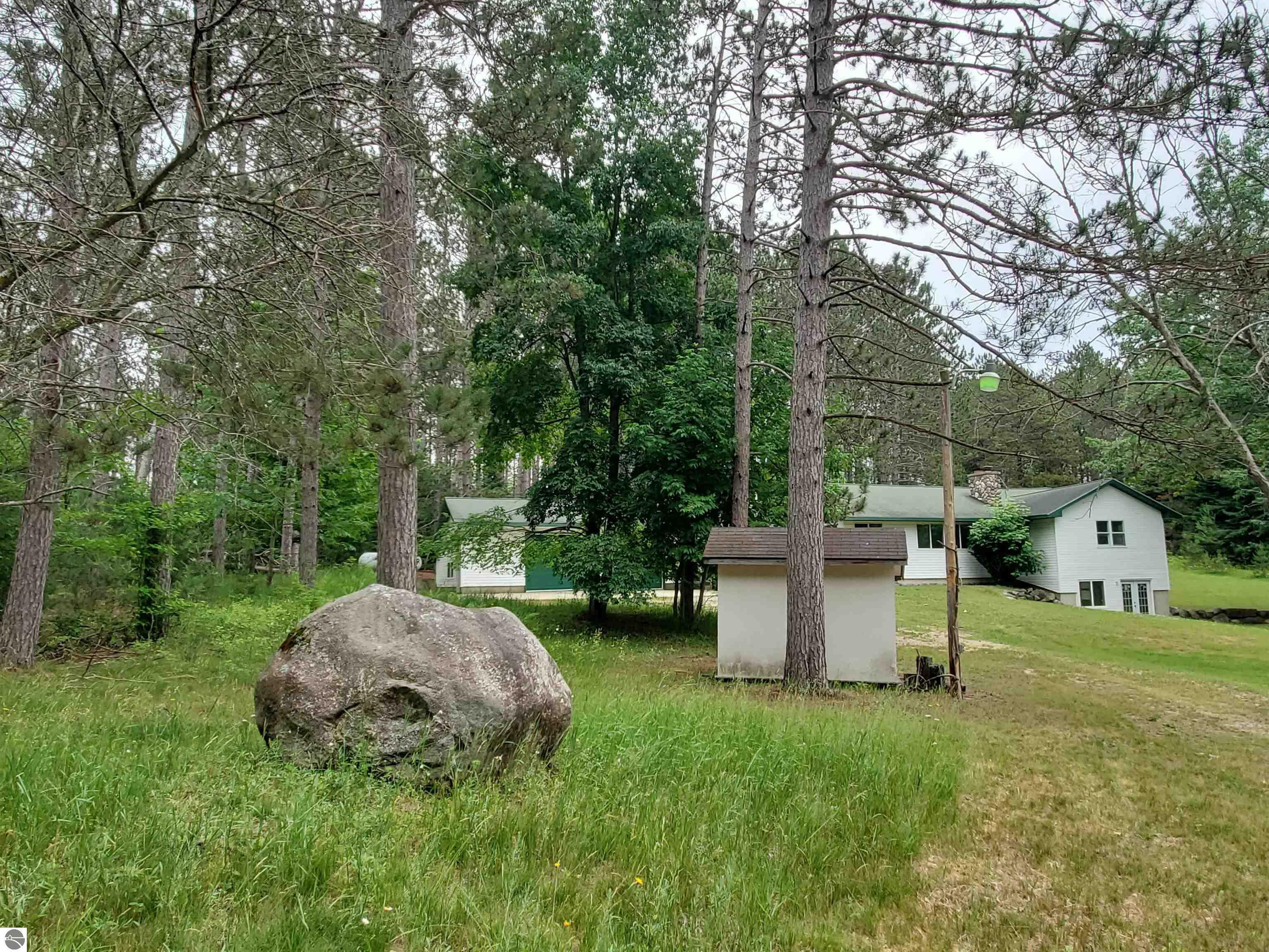 Property Photo:  9551 S 31 1/4 Road  MI 49601 
