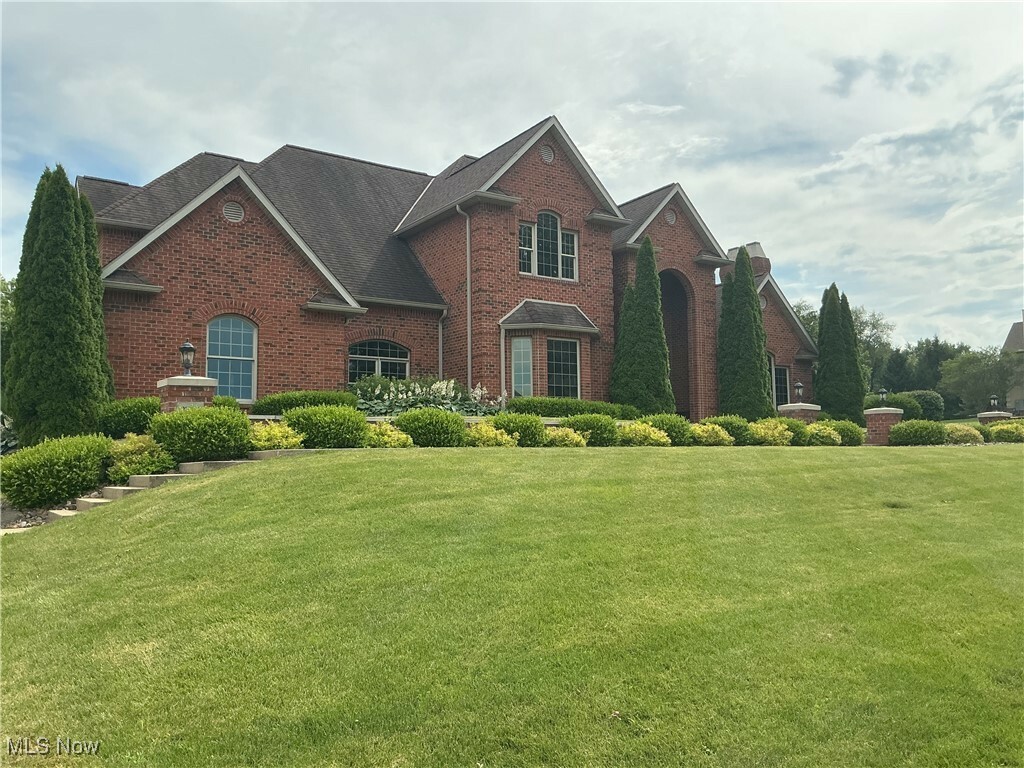 3204 Maple Creek Drive  Zanesville OH 43701 photo