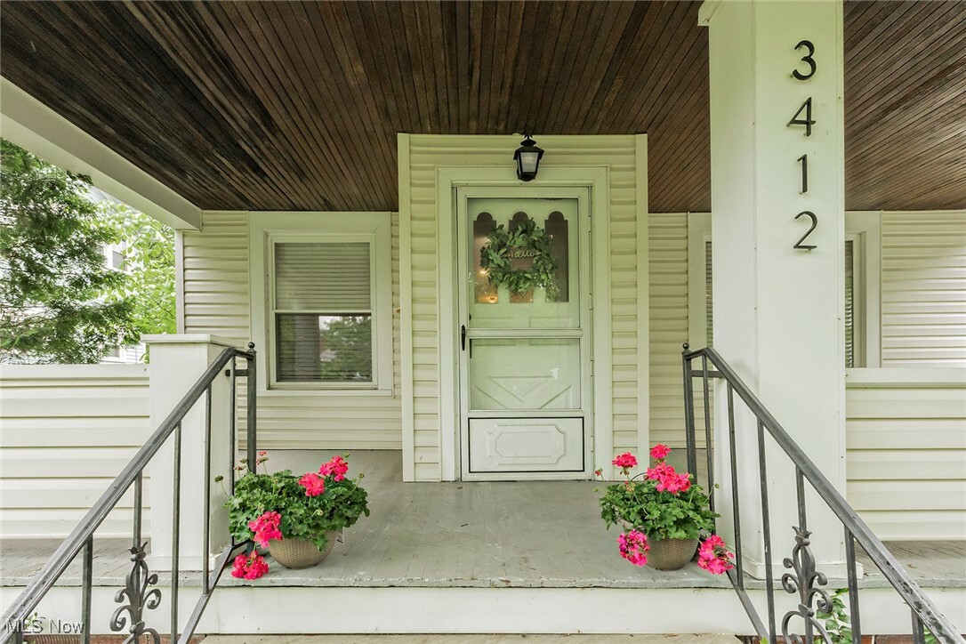 Property Photo:  3412 Euclid Heights Boulevard  OH 44118 