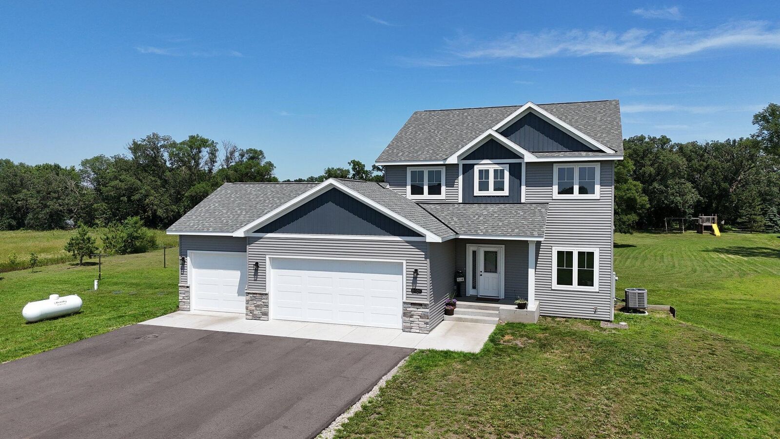 Property Photo:  8469 119th Avenue  MN 55319 